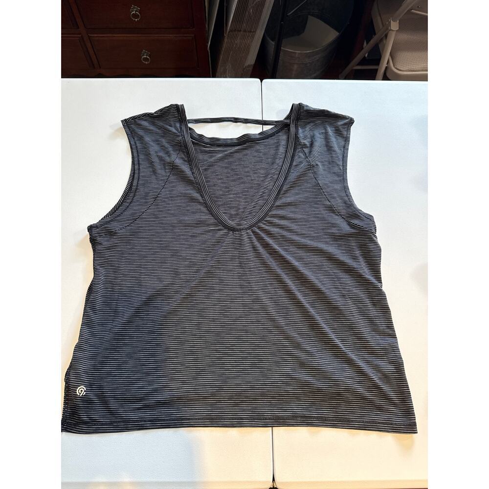 CLOUD 9 Sleeveless Workout top EUC